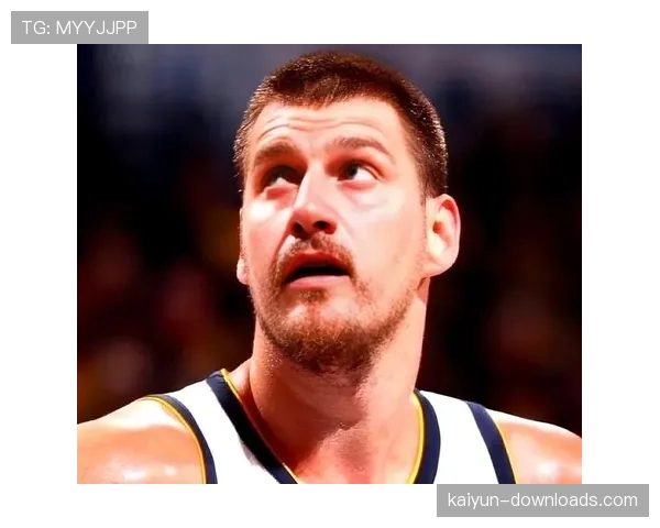 约基奇40+13+8+0失误封神夜，高弧度抛投绝杀比赛